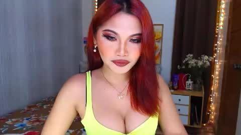 Snapshot of youungsextdeity chatting on 12-30-24, 07:04 cathy online show from 12-30-24, 07:04
