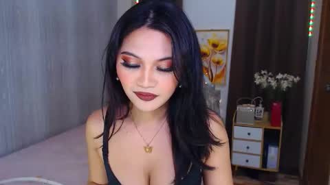 Snapshot of youungsextdeity chatting on 03-10-25, 08:15 cathy online show from 03-10-25, 08:15