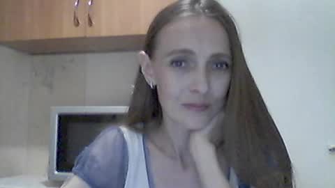 Snapshot of youur_light chatting on 06-14-26, 06:21 Youur light online show from 06-14-26, 06:21