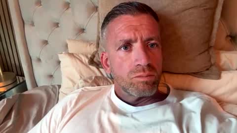 Snapshot of youwantus69 chatting on 10-26-25, 01:17 You want us 69 online show from 10-26-25, 01:17