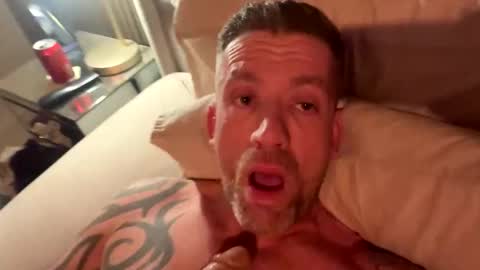 Snapshot of youwantus69 chatting on 04-01-26, 08:28 You want us 69 online show from 04-01-26, 08:28