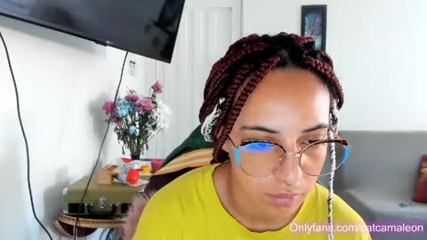 elizabeth  ju   online show from 05-01-26, 12:21