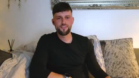 Snapshot of youzername2 chatting on 12-14-25, 12:49 youzername2 online show from 12-14-25, 12:49