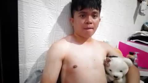 Snapshot of yrlittle_baby chatting on 04-12-26, 10:31 yrlittle_baby online show from 04-12-26, 10:31