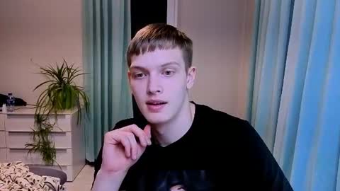 Snapshot of yrshela chatting on 06-18-26, 10:36 yrshela online show from 06-18-26, 10:36