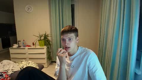 Snapshot of yrshela chatting on 06-21-26, 10:23 yrshela online show from 06-21-26, 10:23