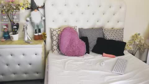 Snapshot of yssabel chatting on 03-02-26, 07:15 Yssabel online show from 03-02-26, 07:15