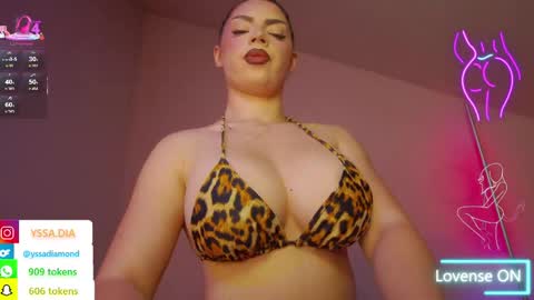 Snapshot of yssadiamonds chatting on 05-12-26, 10:29 yssadiamonds online show from 05-12-26, 10:29