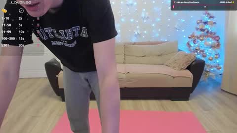 Snapshot of yueslang chatting on 01-13-26, 07:24 Yue Lang and Samm online show from 01-13-26, 07:24