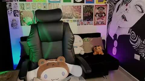    rawr   Anne Independent model      online show from 09-26-25, 11:09