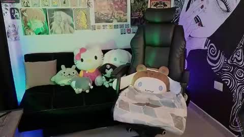    rawr   Anne Independent model      online show from 11-09-25, 07:23