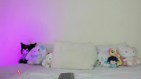 Snapshot of yui_ayanami chatting on 09-14-25, 01:16 Yui 3 online show from 09-14-25, 01:16