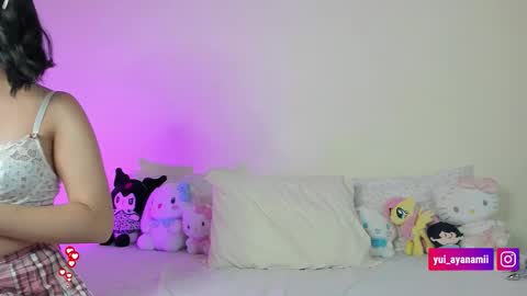 Snapshot of yui_ayanami chatting on 09-22-25, 02:02 Yui 3 online show from 09-22-25, 02:02