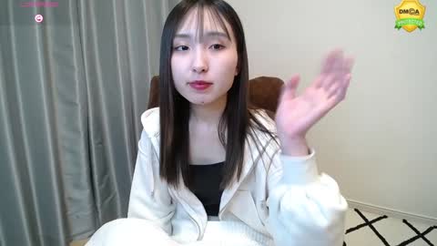 Snapshot of yui_x chatting on 01-06-25, 01:08 yui_x online show from 01-06-25, 01:08