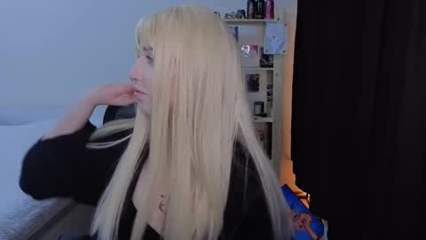 Misa online show from 09-23-25, 04:10