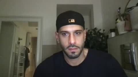 Snapshot of yul53 chatting on 10-07-25, 06:49 yul53 online show from 10-07-25, 06:49