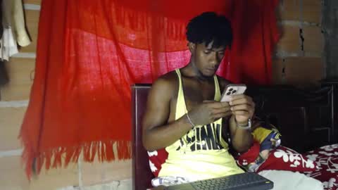 Snapshot of yulian_23 chatting on 01-25-25, 10:39 Ivan online show from 01-25-25, 10:39