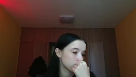 Yuliia online show from 04-20-26, 08:39