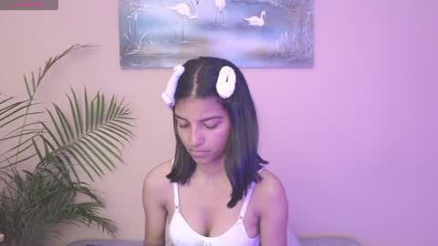 Snapshot of yuliethpetite chatting on 06-08-26, 08:20 yuliethpetite online show from 06-08-26, 08:20