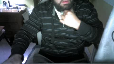 Snapshot of yulius_7 chatting on 12-18-24, 05:10 yulius_7 online show from 12-18-24, 05:10