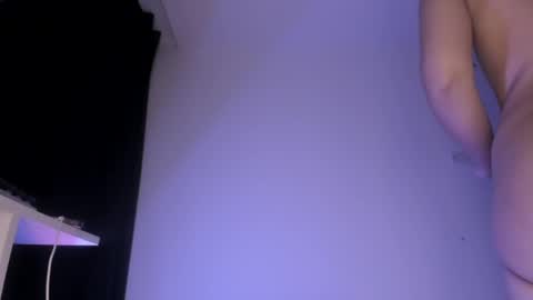 yulxx online show from 05-12-26, 01:47