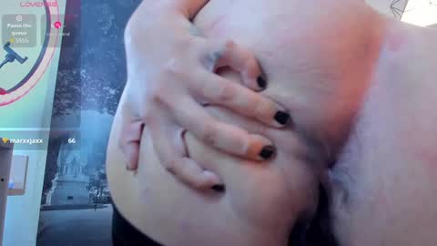 Snapshot of yumandsay chatting on 09-19-25, 04:51 Snowflake online show from 09-19-25, 04:51