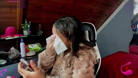 Snapshot of yumi_hanna chatting on 12-23-25, 02:09 yumi_hanna online show from 12-23-25, 02:09