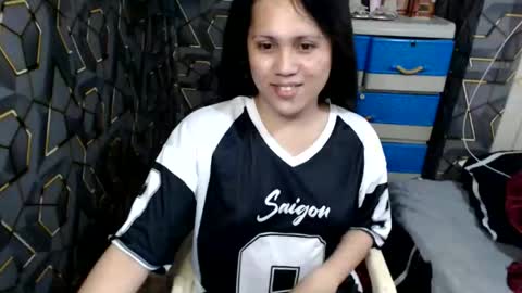 yumi online show from 10-08-25, 05:38