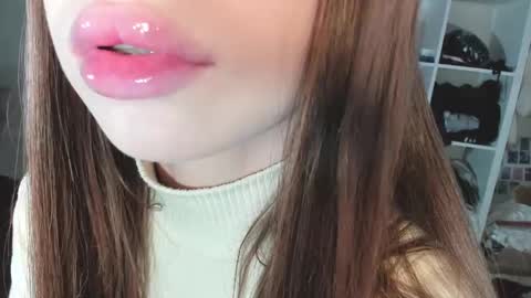 Snapshot of yumm__ chatting on 01-19-25, 07:25 Im away next stream September 10 at 1400 Moscow time online show from 01-19-25, 07:25