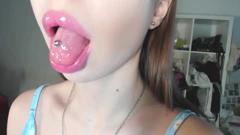 Snapshot of yumm__ chatting on 02-19-25, 06:55 Im away next stream September 10 at 1400 Moscow time online show from 02-19-25, 06:55