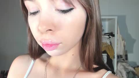 Snapshot of yumm__ chatting on 03-10-25, 04:35 Im away next stream September 10 at 1400 Moscow time online show from 03-10-25, 04:35