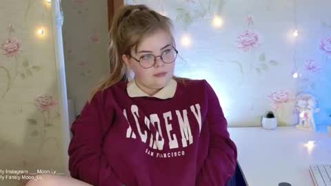 Polly online show from 10-31-25, 04:30