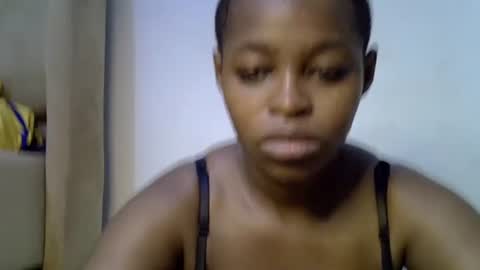 yummy_boobs01 online show from 04-26-26, 01:58