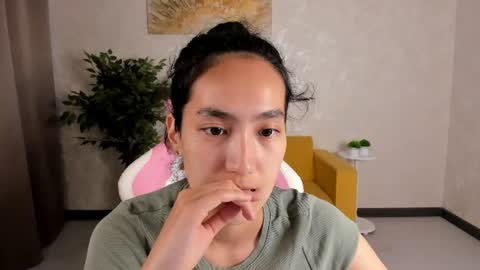 Snapshot of yummy_lamii chatting on 06-29-26, 03:35 Cindey online show from 06-29-26, 03:35