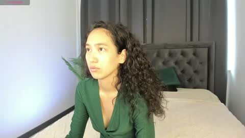 Snapshot of yummy_lamii chatting on 07-14-26, 03:44 Cindey online show from 07-14-26, 03:44