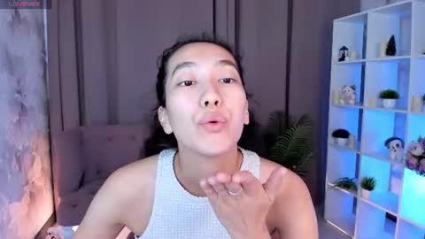 Snapshot of yummy_lamii chatting on 07-19-26, 03:32 Cindey online show from 07-19-26, 03:32