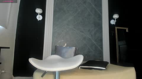 Snapshot of yummyduo chatting on 12-06-24, 05:00 Yummyduo online show from 12-06-24, 05:00