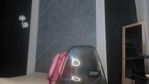 Snapshot of yummyduo chatting on 02-24-25, 05:20 Yummyduo online show from 02-24-25, 05:20