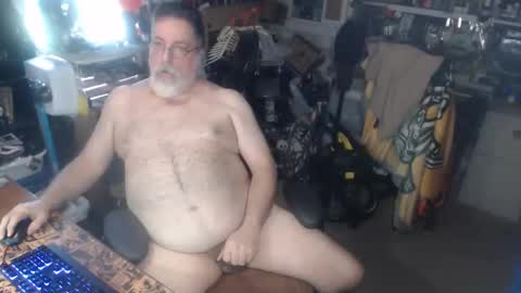 Snapshot of yummyflguy chatting on 04-10-26, 08:46 yummyflguy online show from 04-10-26, 08:46