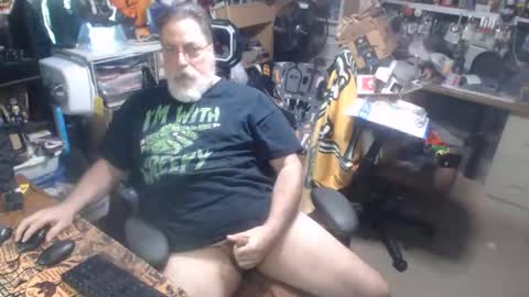 Snapshot of yummyflguy chatting on 04-22-26, 09:16 yummyflguy online show from 04-22-26, 09:16