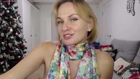Snapshot of yummylilya chatting on 12-14-24, 07:03 Lillya online show from 12-14-24, 07:03