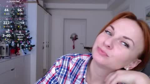 Snapshot of yummylilya chatting on 12-15-25, 10:41 Lillya online show from 12-15-25, 10:41