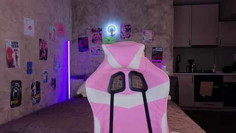 Snapshot of yummylisa chatting on 02-26-25, 08:22 Lisa online show from 02-26-25, 08:22