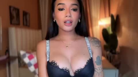 Goddes Renalyn online show from 07-10-26, 07:27