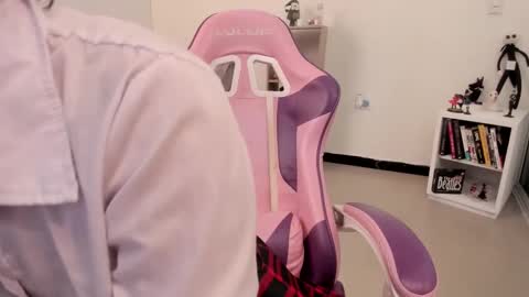 Yuna online show from 01-28-25, 07:00