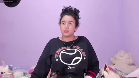 Snapshot of yunahott_ chatting on 02-15-25, 03:09 yunahott_ online show from 02-15-25, 03:09