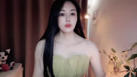YunEr online show from 06-28-26, 02:06