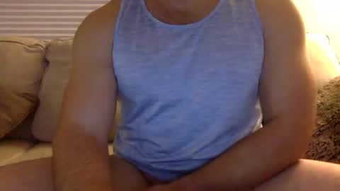 yung3587 online show from 11-08-25, 10:59