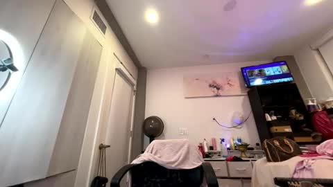 Snapshot of yungfemslut chatting on 02-17-26, 02:52 BbyTSSLut online show from 02-17-26, 02:52