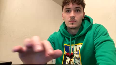 yungstudbev online show from 01-01-25, 03:13